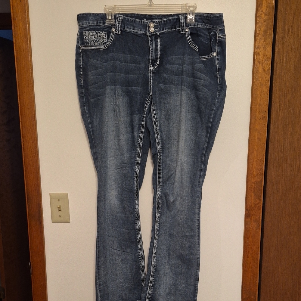 Rhythm In Blues Womens Fancy Embellished Distressed Blue Jeans Sz 18